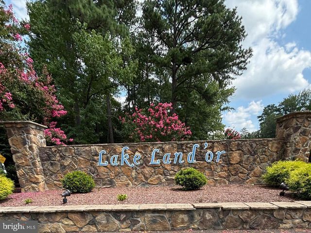 925 JONES DR, Ruther Glen, VA 22546