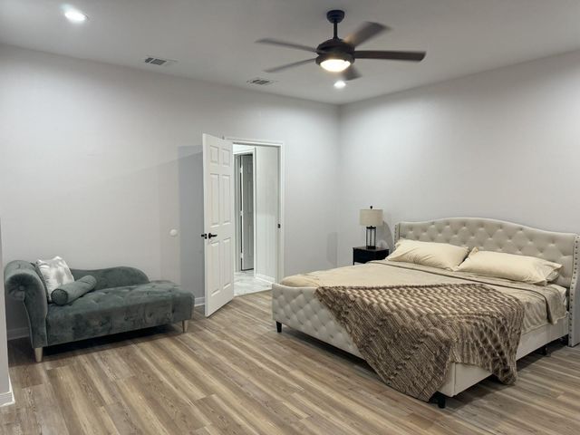 12282 N Chestnut Hills Drive, Conroe, TX 77303