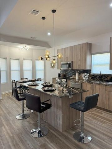 12282 N Chestnut Hills Drive, Conroe, TX 77303