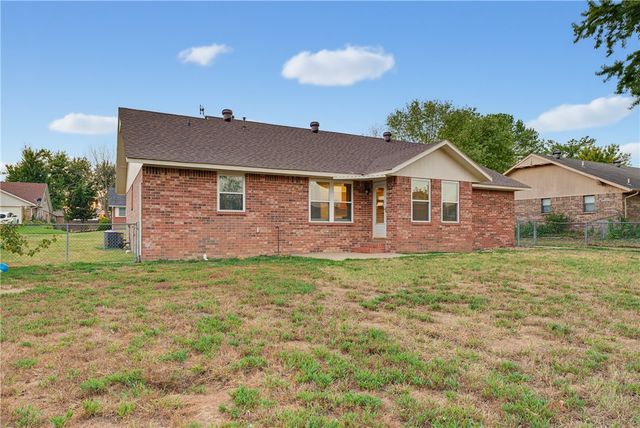 1801 16th Street, Rogers, AR 72758