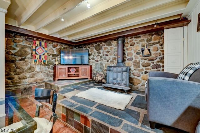 18 Bott Ln, Montville Twp., NJ 07082