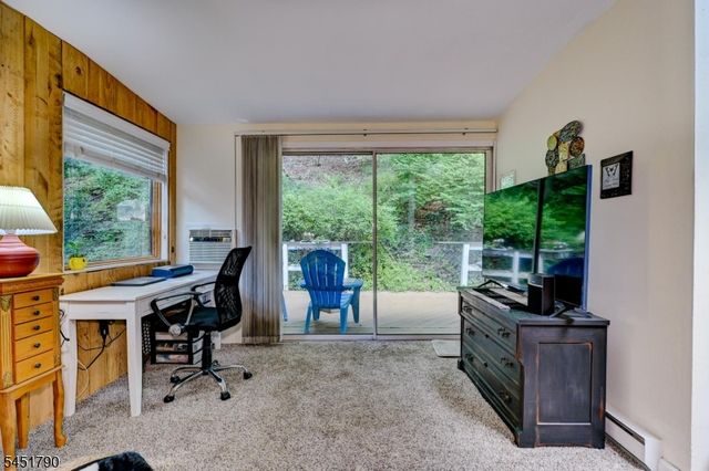 18 Bott Ln, Montville Twp., NJ 07082