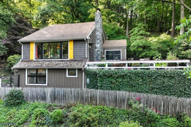 18 Bott Ln, Montville Twp., NJ 07082