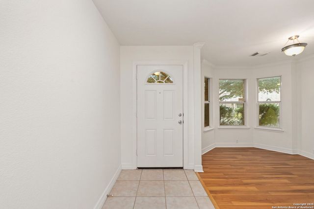 9466 Mulberry Path, San Antonio, TX 78251