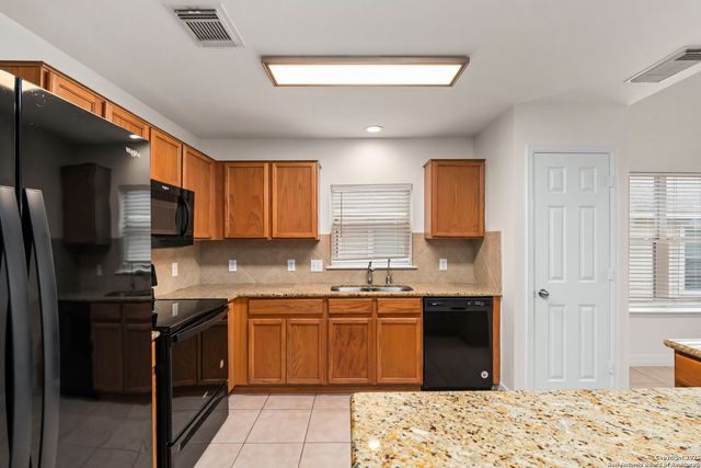 9466 Mulberry Path, San Antonio, TX 78251