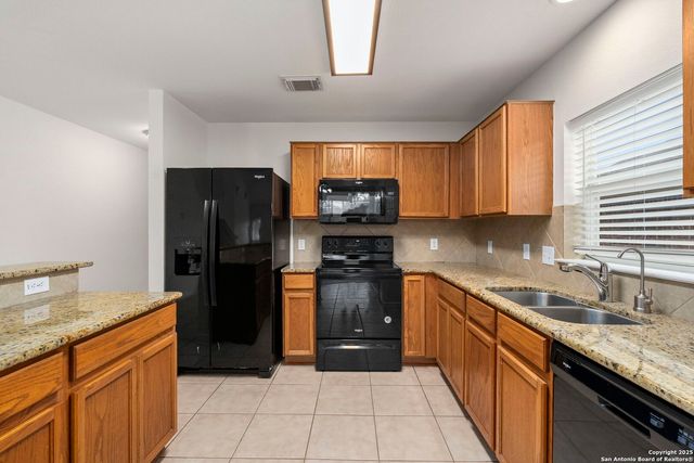 9466 Mulberry Path, San Antonio, TX 78251