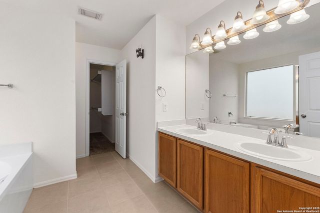 9466 Mulberry Path, San Antonio, TX 78251