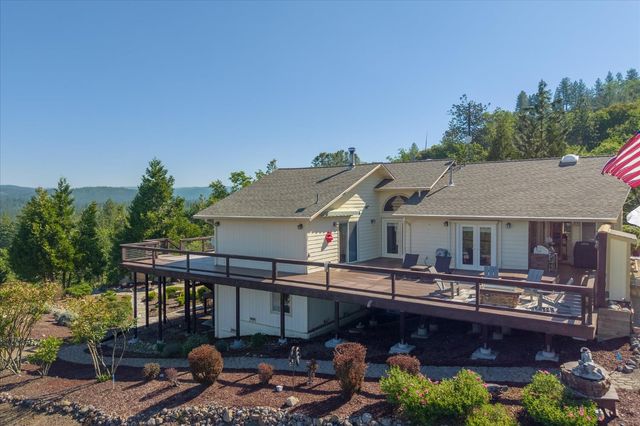 4480 Foster Ct, Murphys, CA 95247