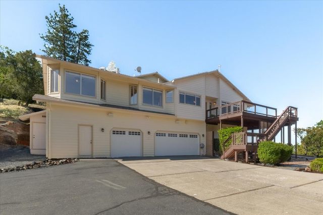 4480 Foster Ct, Murphys, CA 95247