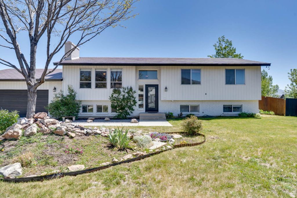 Image 3 of property listing at 117 S 580 E, Midway, UT 84049