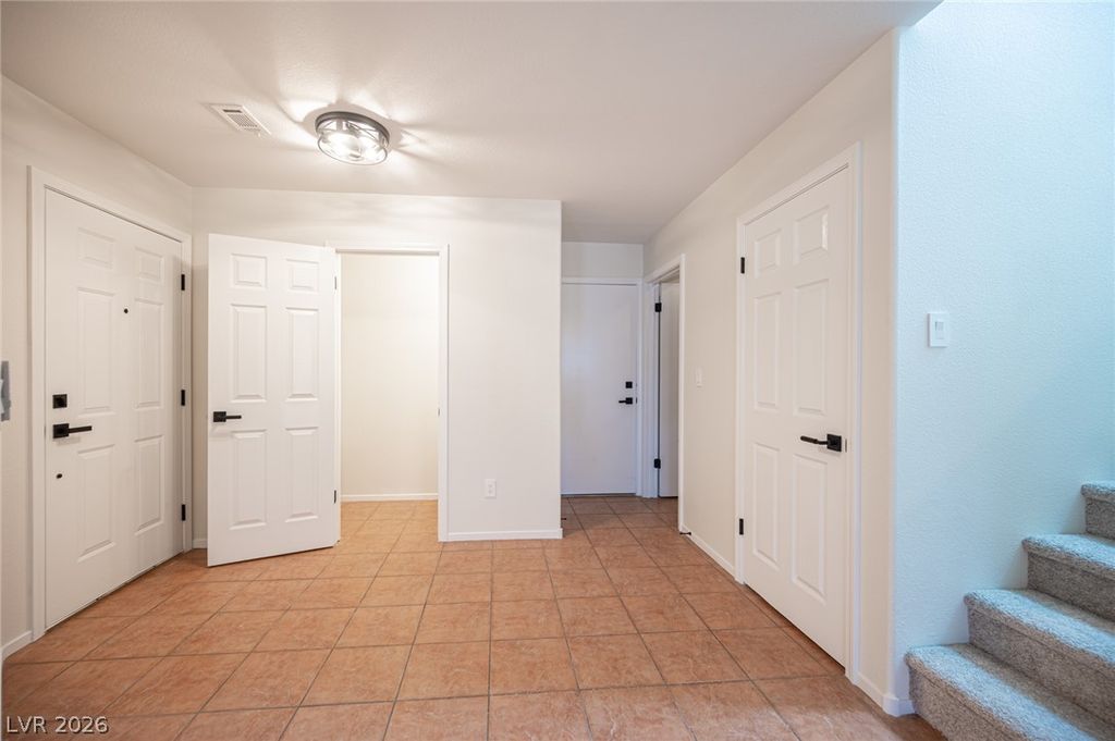 6133 Crystal Talon Street, Las Vegas, NV 89130 — photo 4