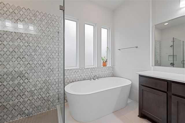 622 Platinum Stone Lane, Pinehurst, TX 77362