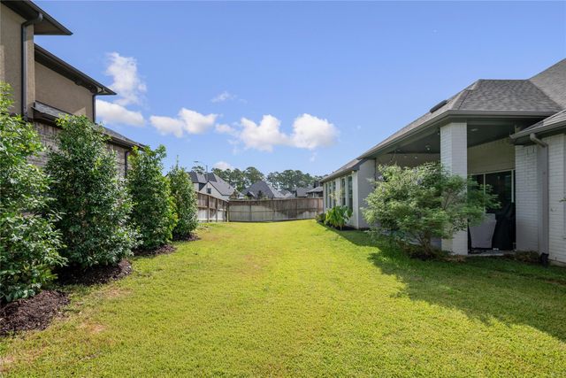 622 Platinum Stone Lane, Pinehurst, TX 77362