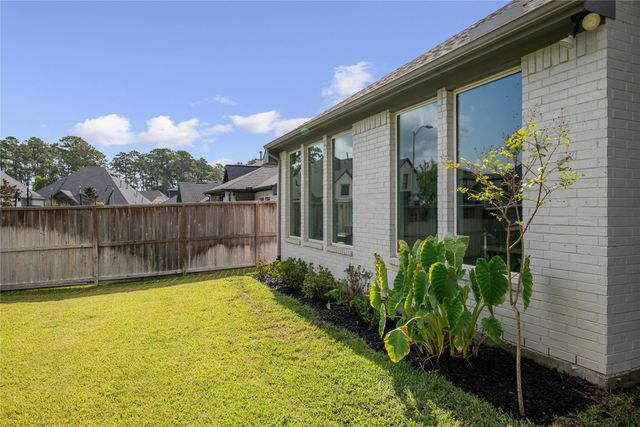 622 Platinum Stone Lane, Pinehurst, TX 77362