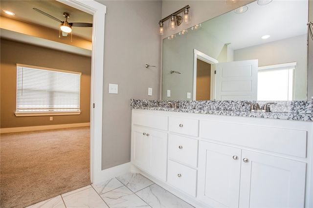 2659 Justin Drive, Fayetteville, AR 72704