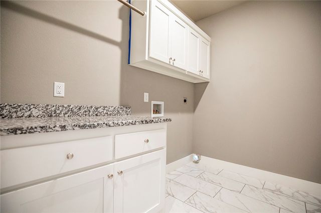 2659 Justin Drive, Fayetteville, AR 72704
