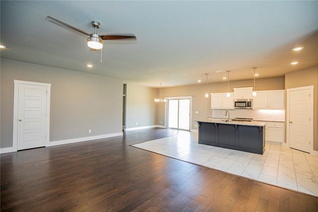 2659 Justin Drive, Fayetteville, AR 72704