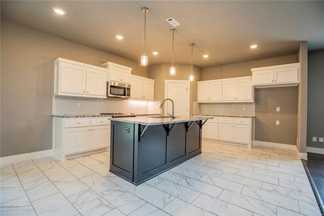 2659 Justin Drive, Fayetteville, AR 72704
