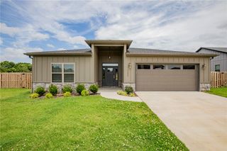 2659 Justin Drive, Fayetteville, AR 72704