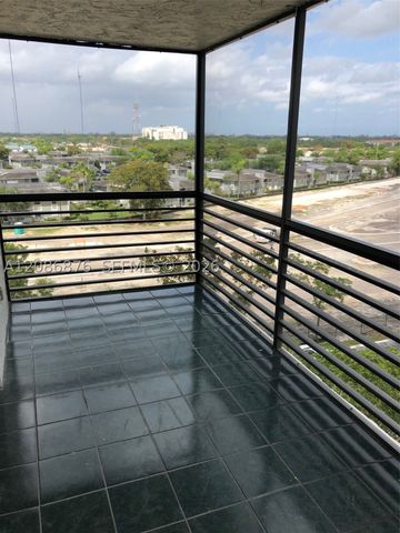 20840 San Simeon Way 702, Miami, FL 33179