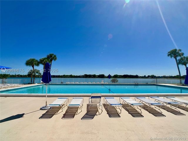 20840 San Simeon Way 702, Miami, FL 33179
