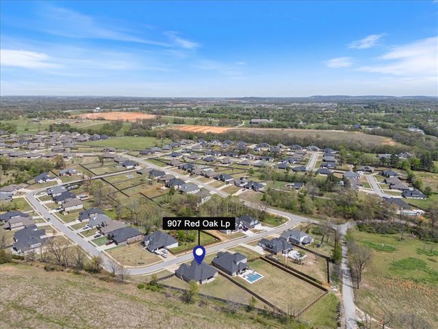 907 Red Oak Loop, Elm Springs, AR 72762