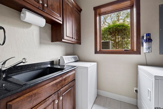 1008 Mark Circle, Scroggins, TX 75480