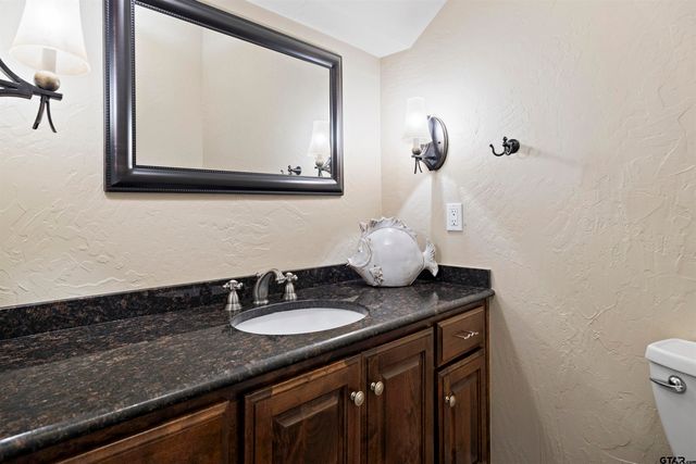 1008 Mark Circle, Scroggins, TX 75480