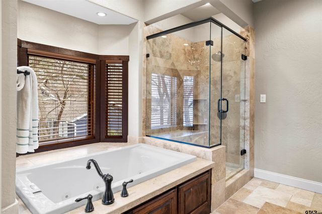 1008 Mark Circle, Scroggins, TX 75480