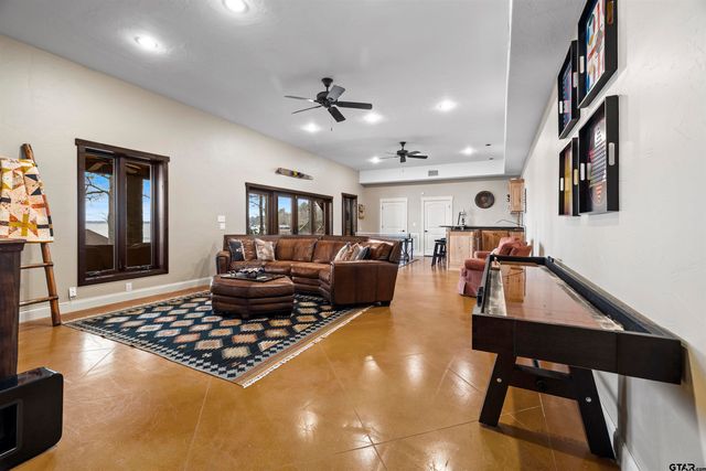 1008 Mark Circle, Scroggins, TX 75480