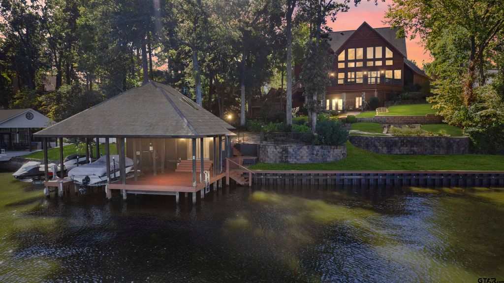 1008 Mark Circle, Scroggins, TX 75480