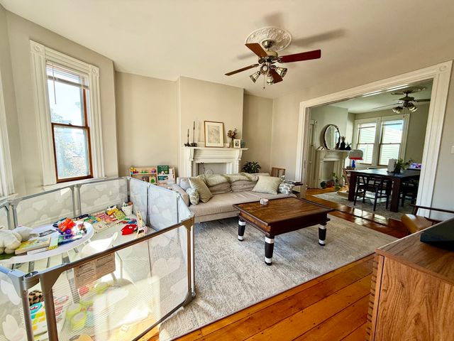 28 Cordis St 3, Boston, MA 02129