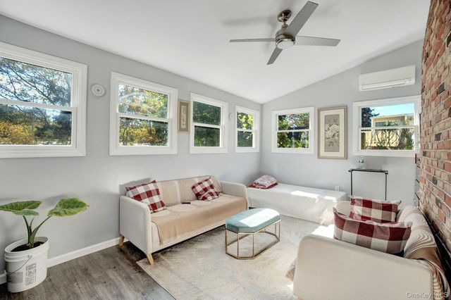 26 Fran Lane, Selden, NY 11784