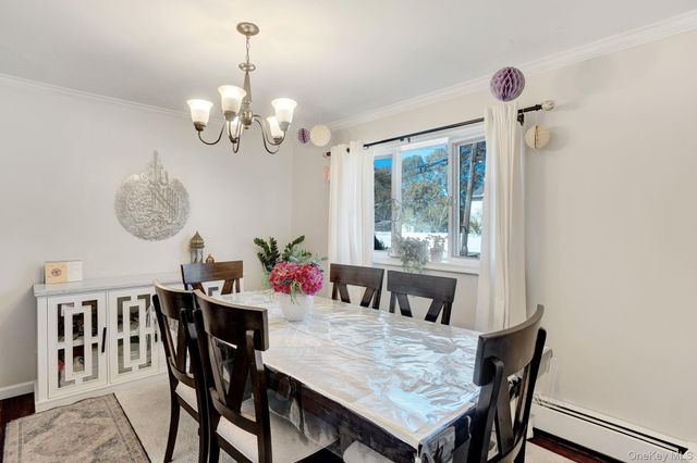 26 Fran Lane, Selden, NY 11784