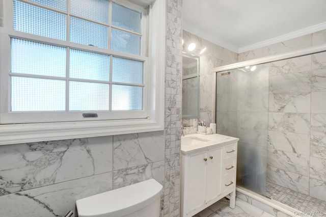 26 Fran Lane, Selden, NY 11784