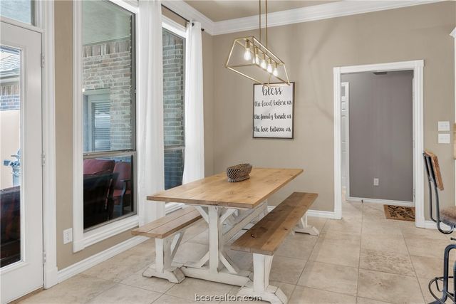 2207 Rockingham Loop, College Station, TX 77845