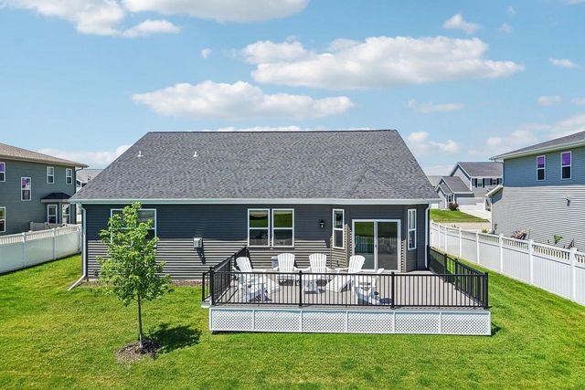 2725 Wayfair Street, Fitchburg, WI 53719