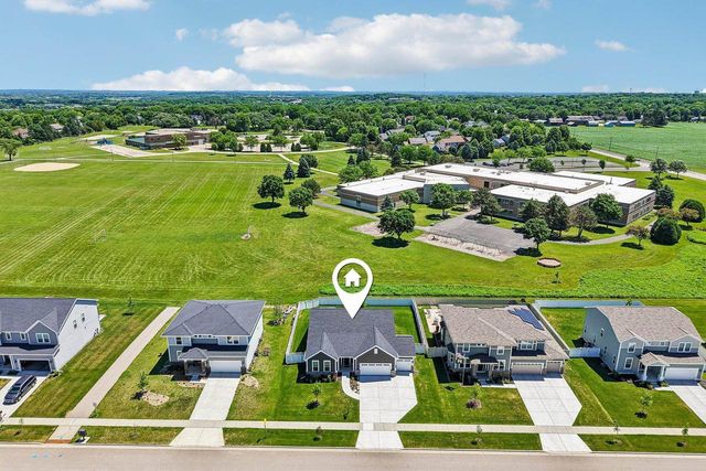2725 Wayfair Street, Fitchburg, WI 53719