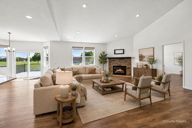 2725 Wayfair Street, Fitchburg, WI 53719