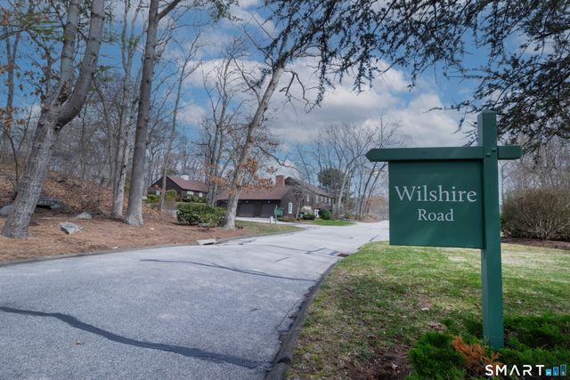 6 Ladshaw Drive 6, Madison, CT 06443