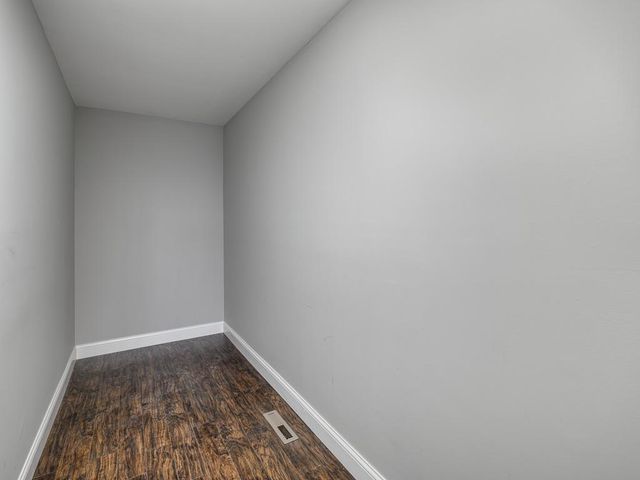 2063 N Park Drive 1, Saint Paul, MN 55119