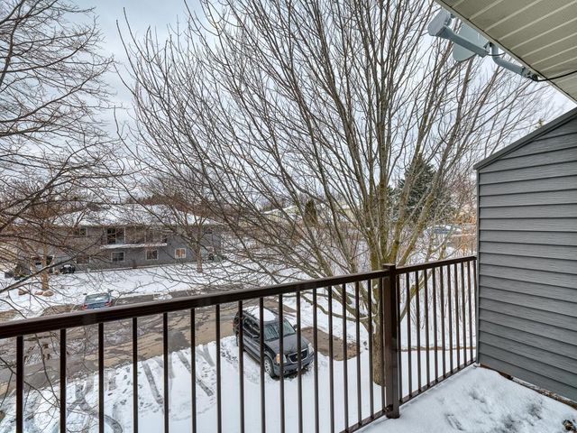 2063 N Park Drive 1, Saint Paul, MN 55119