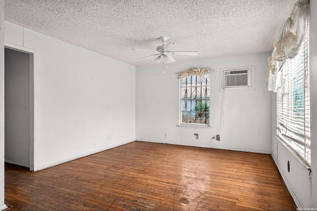 257 BANK ST, San Antonio, TX 78204