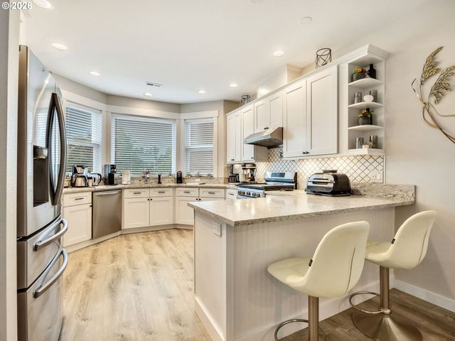 451 W KERSHUL Cir, Gearhart, OR 97138