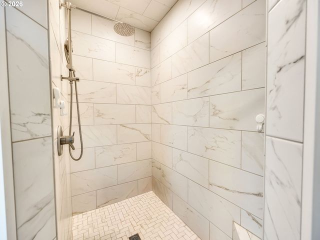 451 W KERSHUL Cir, Gearhart, OR 97138