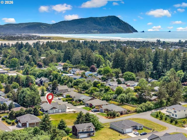 451 W KERSHUL Cir, Gearhart, OR 97138