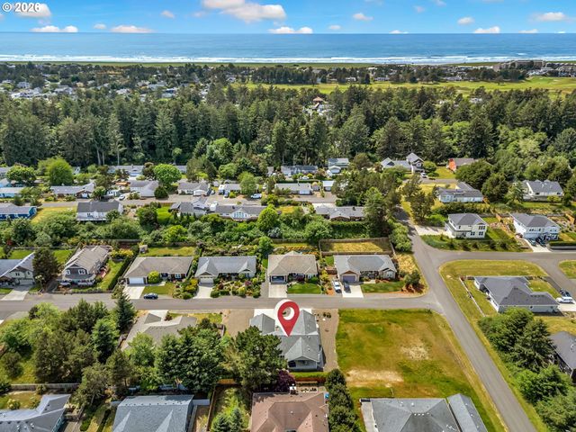 451 W KERSHUL Cir, Gearhart, OR 97138