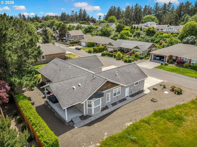 451 W KERSHUL Cir, Gearhart, OR 97138