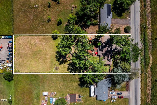2705 Randall Avenue, Medford, OR 97502