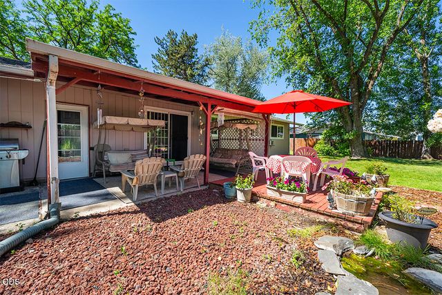 2705 Randall Avenue, Medford, OR 97502